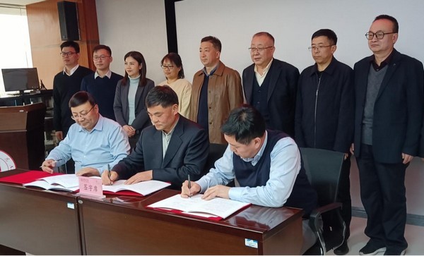 公司動態丨航天DB旗舰環保簽署榆林市煤矸石資源化利用項目戰略合作協議