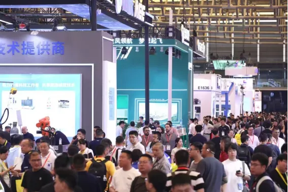 聚焦埃森展 | 航天DB旗舰環保重磅發布“分布式控溫除塵一體機” 引領焊接環保新趨勢